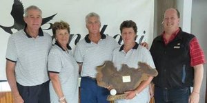 1ste Plek: Johan en Barbara van der Walt, MP en Santjie Olivier (Swellendam) en De Wet van Niekerk van Gansbaai Superspar.